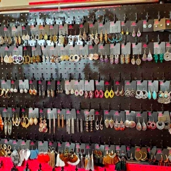 10 Piece Mystery Jewelry Bundle NWT - Picture 4 of 6